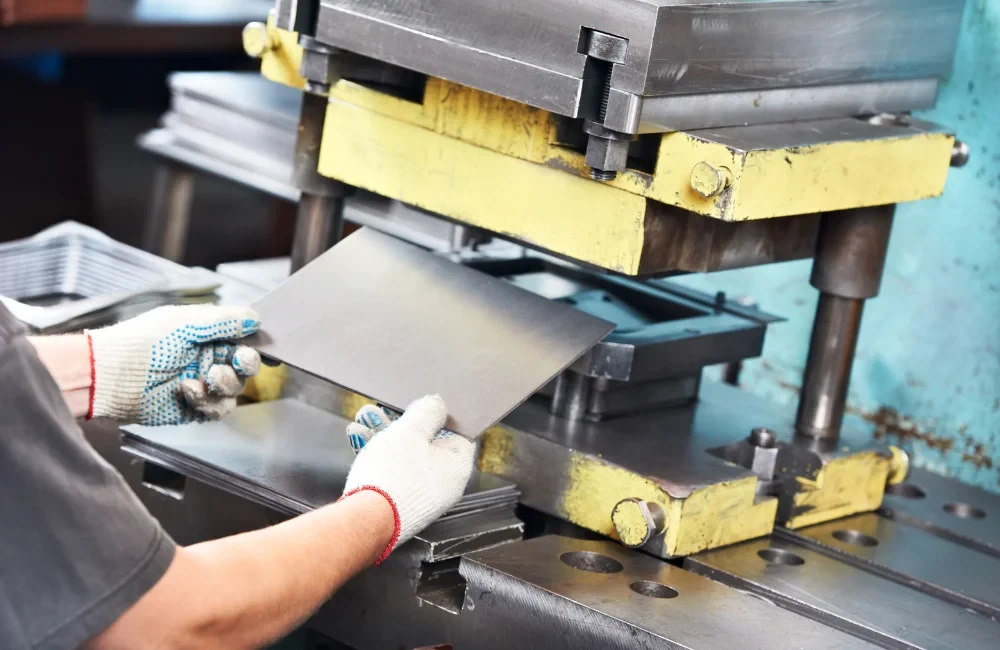 ทำไมต้องแปรรูปโลหะ